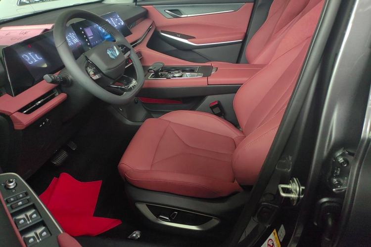 Used CHANGAN CS75 PLUS 2025 Model, 3rd Generation Champion Edition 1.5T Jinghang Version Left Front Seat