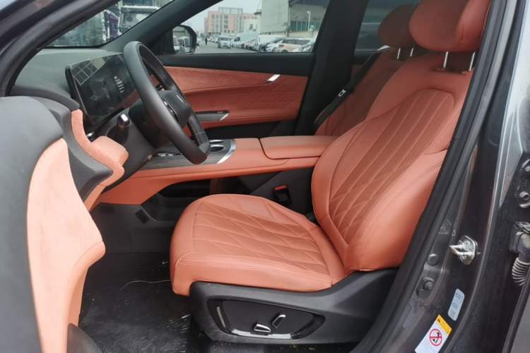 Used CHANGAN CS75 PLUS 2025 4th Generation 1.5T New Blue Whale Smart Luxury Edition Left Front Seat