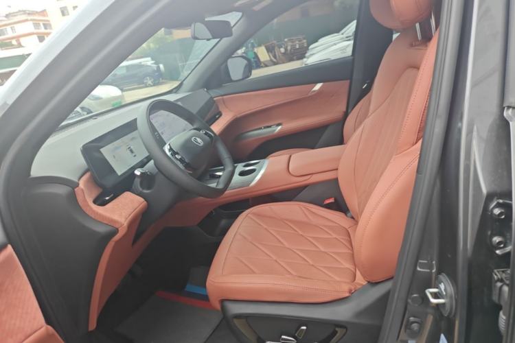 Used CHANGAN CS75 PLUS 2025 4th Generation 1.5T New Blue Whale Smart Luxury Edition Left Front Seat