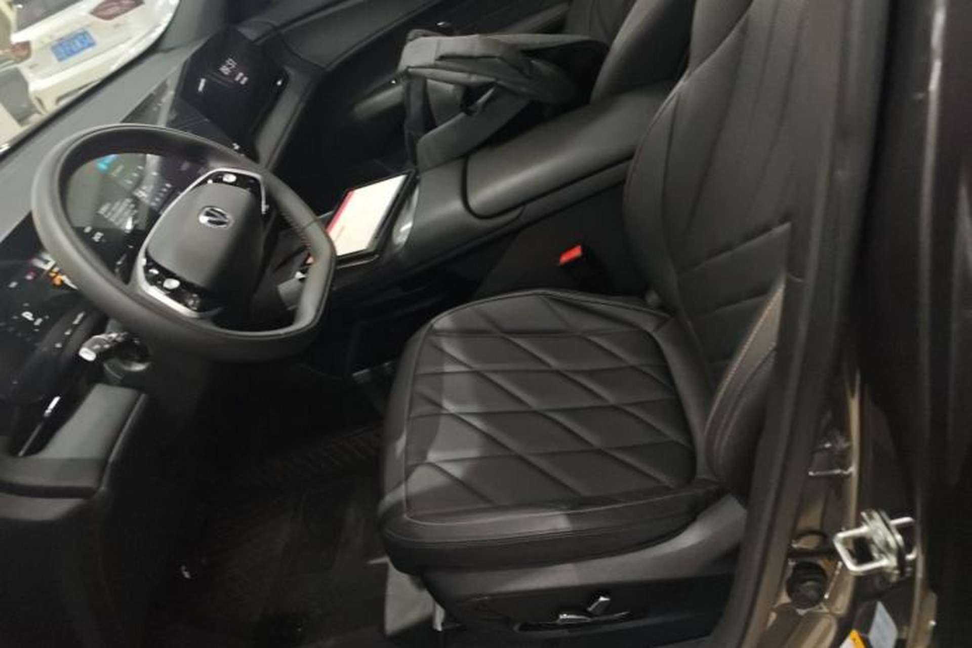 Used CHANGAN CS75 PLUS 2025 4th Generation UItra 2.0T New Blue Whale – Smart & Powerful Version Left Front Seat