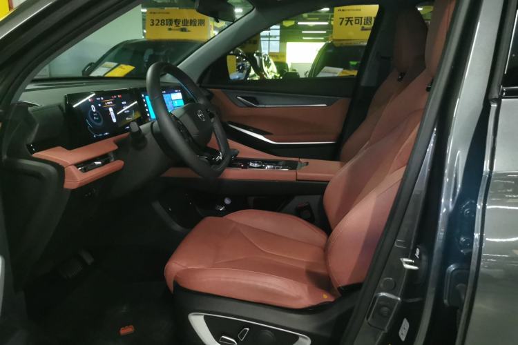 Used CHANGAN CS75 PLUS 2025 Model, 3rd Generation Champion Edition 1.5T Jinghang Version Left Front Seat