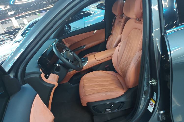Used CHANGAN CS75 PLUS 2025 4th Generation 1.5T New Blue Whale Smart Luxury Edition Left Front Seat