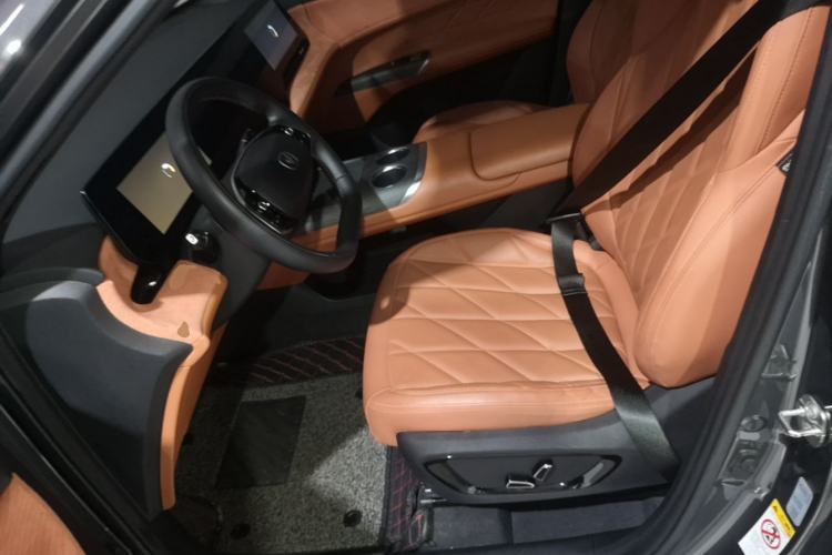 Used CHANGAN CS75 PLUS 2025 4th Generation 1.5T New Blue Whale Smart Luxury Edition Left Front Seat