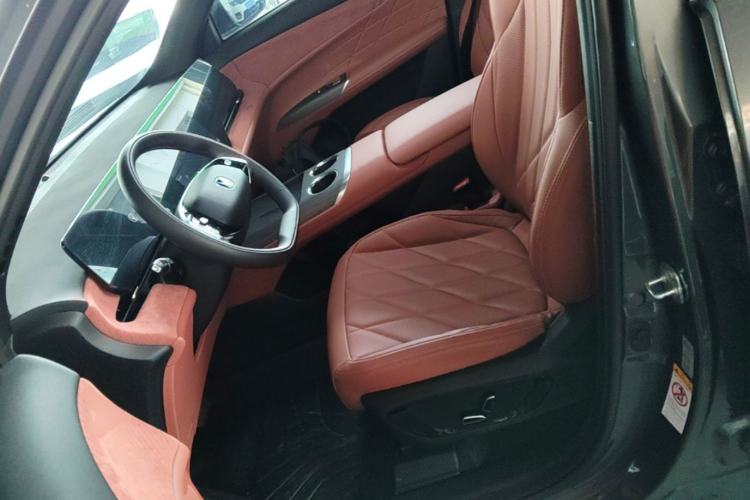 Used CHANGAN CS75 PLUS 2025 4th Generation 1.5T New Blue Whale Smart Luxury Edition Left Front Seat