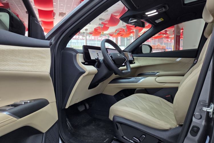 Used CHANGAN CS75 PLUS 2025 4th Generation 1.5T New Blue Whale Smart Luxury Edition Left Front Seat