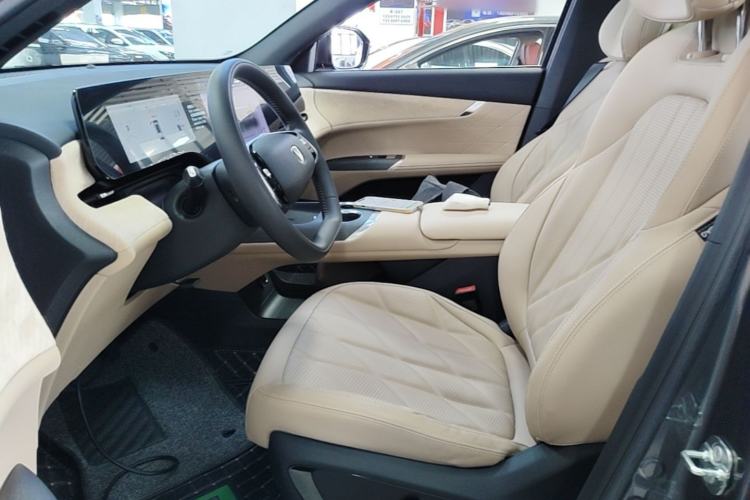 Used CHANGAN CS75 PLUS 2025 4th Generation 1.5T New Blue Whale Smart Luxury Edition Left Front Seat