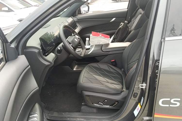 Used CHANGAN CS75 PLUS 2025 4th Generation UItra 2.0T New Blue Whale Smart Intelligent Powertrain Version Left Front Seat