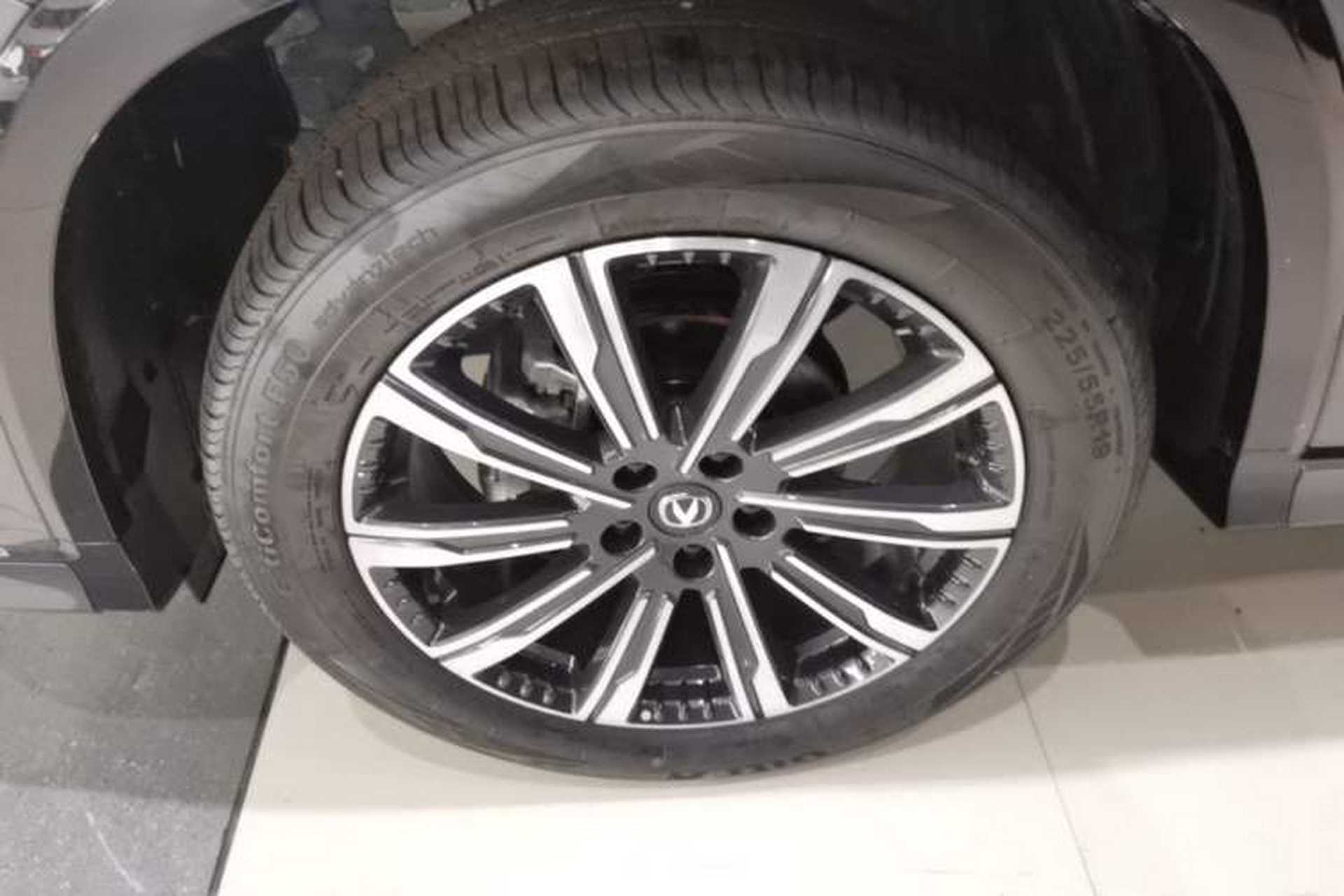 Used CHANGAN CS75 PLUS 2025 Model, 3rd Generation Champion Edition 1.5T Jinghang Version Left Front Wheel Hub