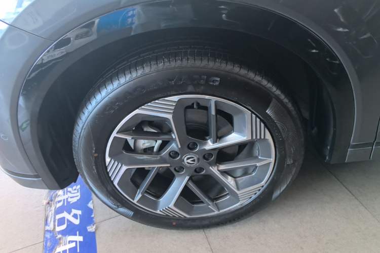Used CHANGAN CS75 PLUS 2025 4th Generation 1.5T New Blue Whale Smart Flagship Version Left Front Wheel Hub