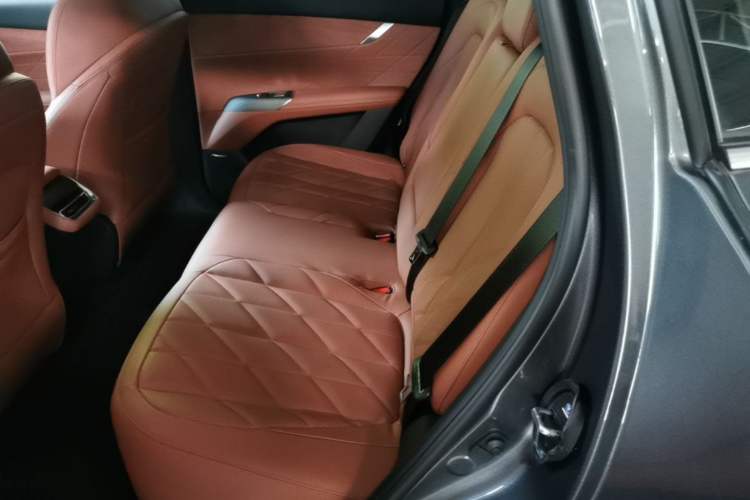 Used CHANGAN CS75 PLUS 2025 4th Generation 1.5T New Blue Whale Smart Flagship Version Left Rear Seat