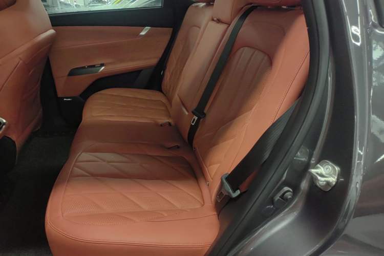 Used CHANGAN CS75 PLUS 2025 4th Generation UItra 2.0T New Blue Whale Smart Intelligent Powertrain Version Left Rear Seat
