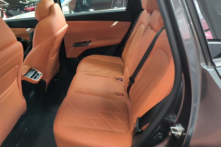 Used CHANGAN CS75 PLUS 2025 4th Generation UItra 2.0T New Blue Whale – Smart & Powerful Version Left Rear Seat
