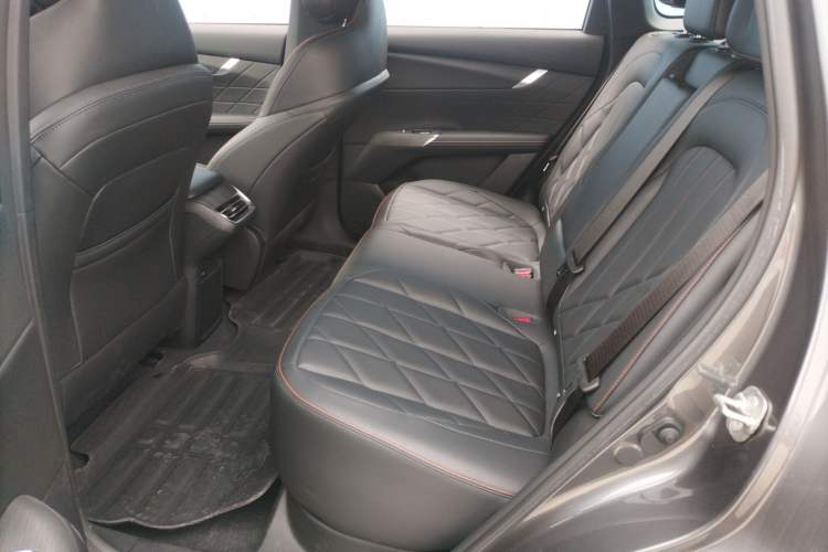 Used CHANGAN CS75 PLUS 2025 4th Generation UItra 2.0T New Blue Whale – Smart & Powerful Version Left Rear Seat