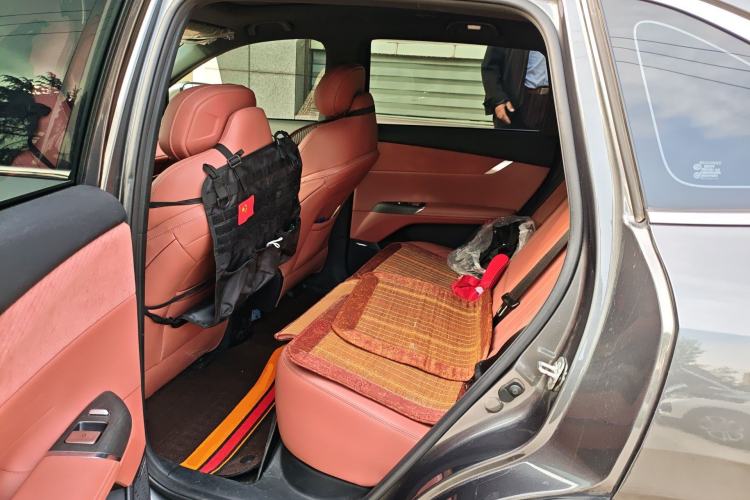 Used CHANGAN CS75 PLUS 2025 4th Generation 1.5T New Blue Whale Smart Flagship Version Left Rear Seat