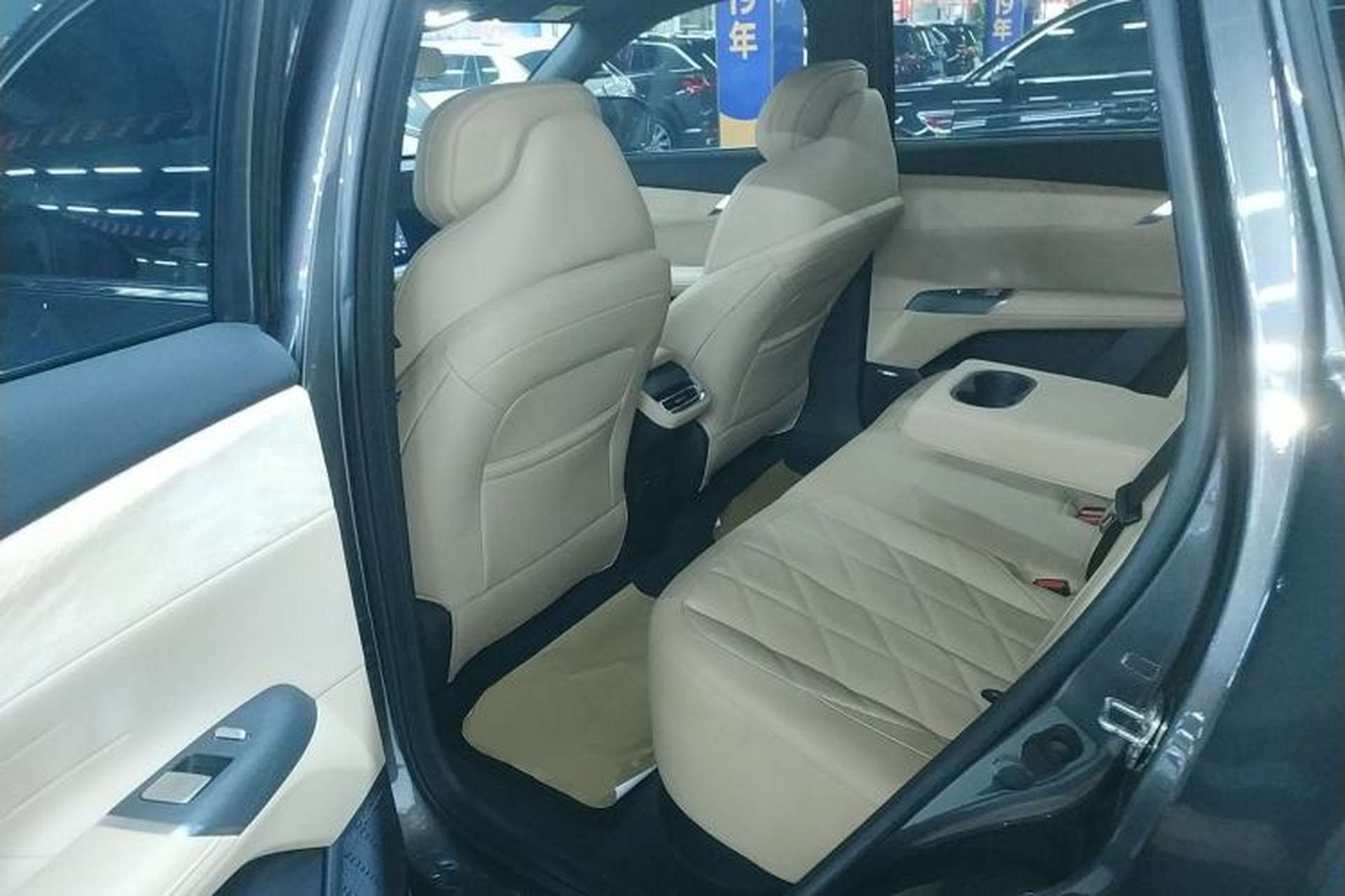 Used CHANGAN CS75 PLUS 2025 4th Generation 1.5T New Blue Whale Smart Flagship Version Left Rear Seat
