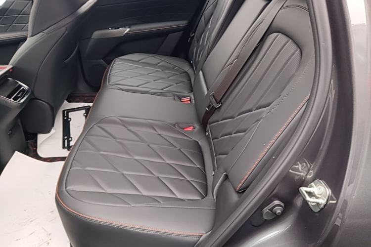 Used CHANGAN CS75 PLUS 2025 4th Generation 1.5T New Blue Whale Smart Luxury Edition Left Rear Seat