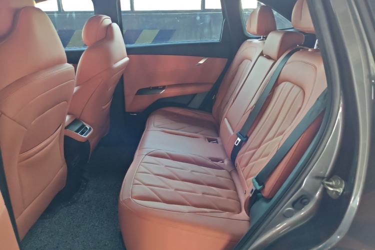 Used CHANGAN CS75 PLUS 2025 4th Generation 1.5T New Blue Whale Smart Flagship Version Left Rear Seat