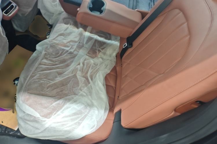 Used CHANGAN CS75 PLUS 2025 4th Generation 1.5T New Blue Whale Smart Flagship Version Left Rear Seat