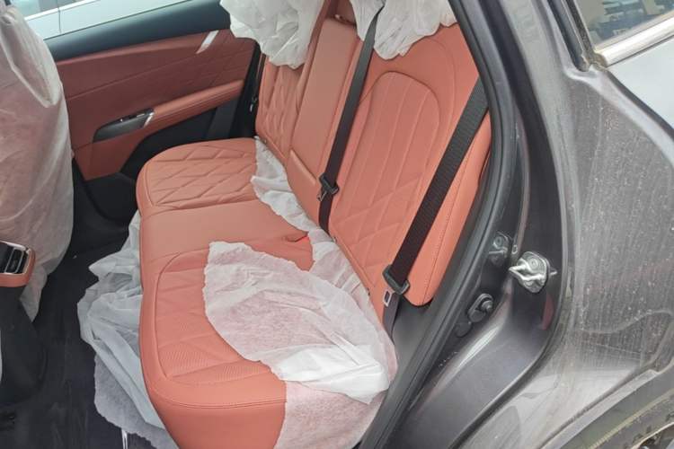 Used CHANGAN CS75 PLUS 2025 4th Generation 1.5T New Blue Whale Smart Luxury Edition Left Rear Seat