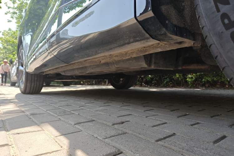 Used CHANGAN CS75 PLUS 2025 4th Generation 1.5T New Blue Whale Smart Luxury Edition Left Side Sill