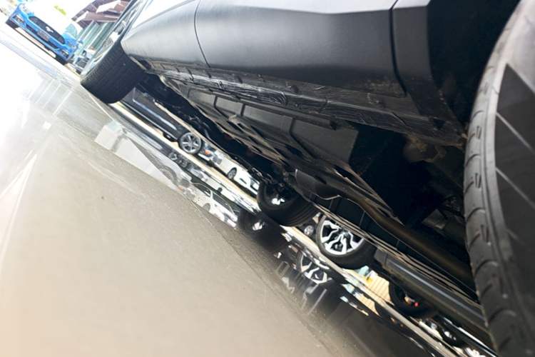 Used CHANGAN CS75 PLUS 2025 Model, 4th Generation 1.5T New Blue Whale Smart Excellence Version Left Side Sill