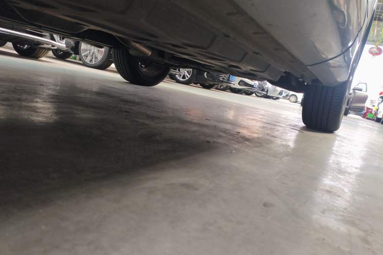 Used CHANGAN CS75 PLUS 2025 4th Generation 1.5T New Blue Whale Smart Luxury Edition Left Side Sill