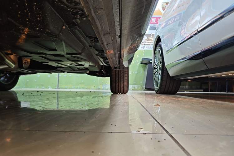 Used CHANGAN CS75 PLUS 2025 4th Generation 1.5T New Blue Whale Smart Luxury Edition Left Side Sill