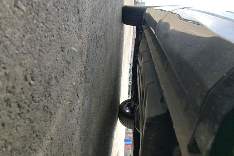 Used CHANGAN CS75 PLUS 2025 4th Generation 1.5T New Blue Whale Smart Flagship Version Left Side Sill