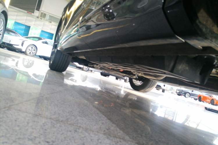 Used CHANGAN CS75 PLUS 2025 4th Generation 1.5T New Blue Whale Smart Luxury Edition Left Side Sill