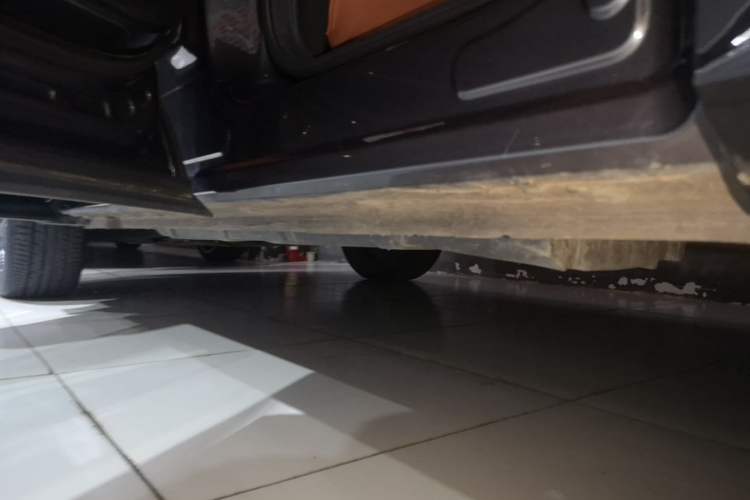Used CHANGAN CS75 PLUS 2025 4th Generation 1.5T New Blue Whale Smart Luxury Edition Left Side Sill