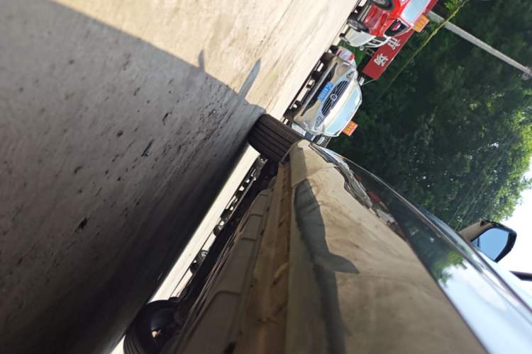 Used CHANGAN CS75 PLUS 2025 4th Generation 1.5T New Blue Whale Smart Luxury Edition Left Side Sill