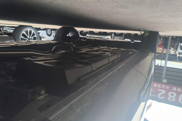 Used CHANGAN CS75 PLUS 2025 4th Generation 1.5T New Blue Whale Smart Flagship Version Left Side Sill