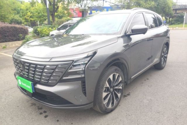 Used CHANGAN CS75 PLUS 2025 4th Generation UItra 2.0T New Blue Whale Smart Intelligent Powertrain Version