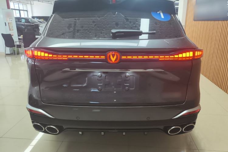 Used CHANGAN CS75 PLUS 2025 4th Generation UItra 2.0T New Blue Whale Smart Intelligent Powertrain Version Rear