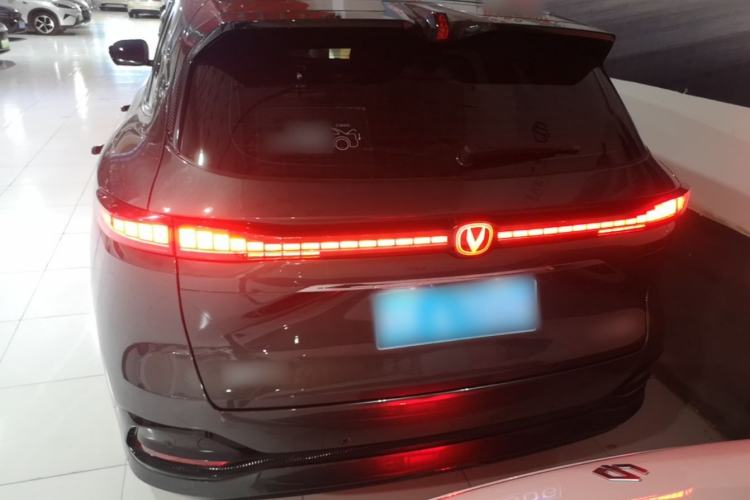 Used CHANGAN CS75 PLUS 2025 4th Generation 1.5T New Blue Whale Smart Luxury Edition Rear