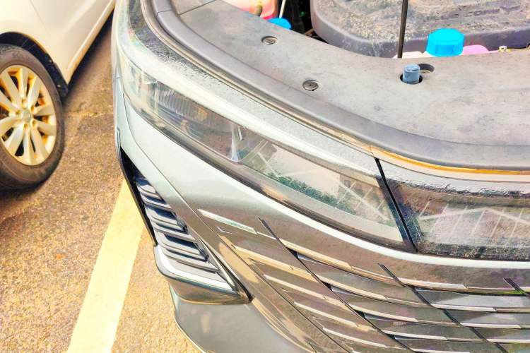 Used CHANGAN CS75 PLUS 2025 Model, 3rd Generation Champion Edition 1.5T Jinghang Version Right Front Headlight