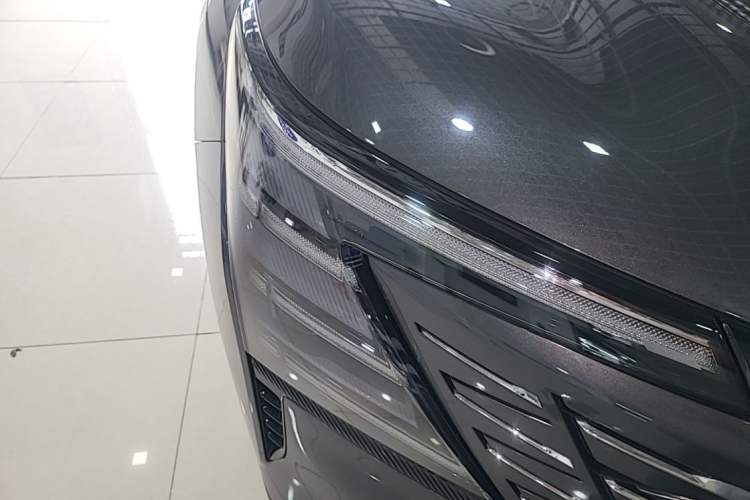 Used CHANGAN CS75 PLUS 2025 4th Generation 1.5T New Blue Whale Smart Luxury Edition Right Front Headlight