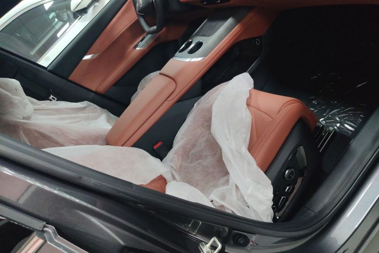 Used CHANGAN CS75 PLUS 2025 4th Generation 1.5T New Blue Whale Smart Luxury Edition Right Front Seat