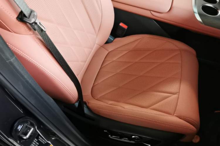 Used CHANGAN CS75 PLUS 2025 4th Generation 1.5T New Blue Whale Smart Flagship Version Right Front Seat