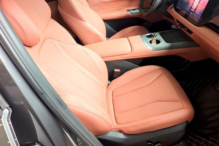 Used CHANGAN CS75 PLUS 2025 Model, 4th Generation 1.5T New Blue Whale Smart Excellence Version Right Front Seat