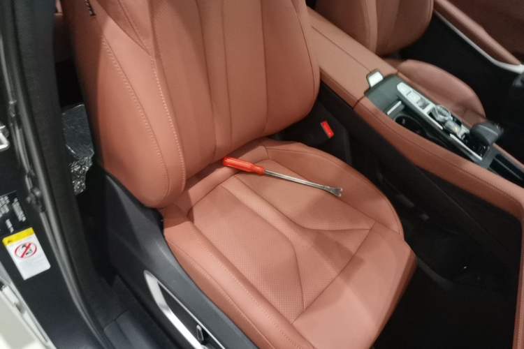 Used CHANGAN CS75 PLUS 2025 Model, 3rd Generation Champion Edition 1.5T Jinghang Version Right Front Seat