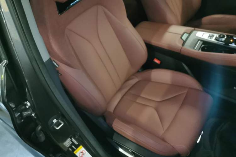 Used CHANGAN CS75 PLUS 2025 Model, 3rd Generation Champion Edition 1.5T Jinghang Version Right Front Seat