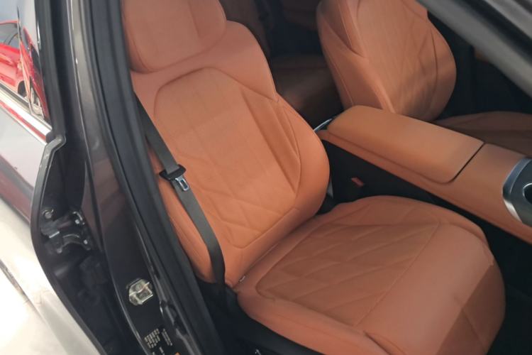 Used CHANGAN CS75 PLUS 2025 4th Generation 1.5T New Blue Whale Smart Luxury Edition Right Front Seat
