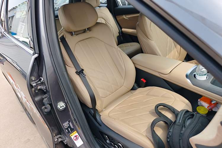 Used CHANGAN CS75 PLUS 2025 4th Generation 1.5T New Blue Whale Smart Luxury Edition Right Front Seat