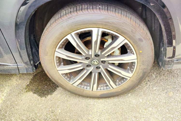 Used CHANGAN CS75 PLUS 2025 Model, 3rd Generation Champion Edition 1.5T Jinghang Version Right Front Wheel Hub