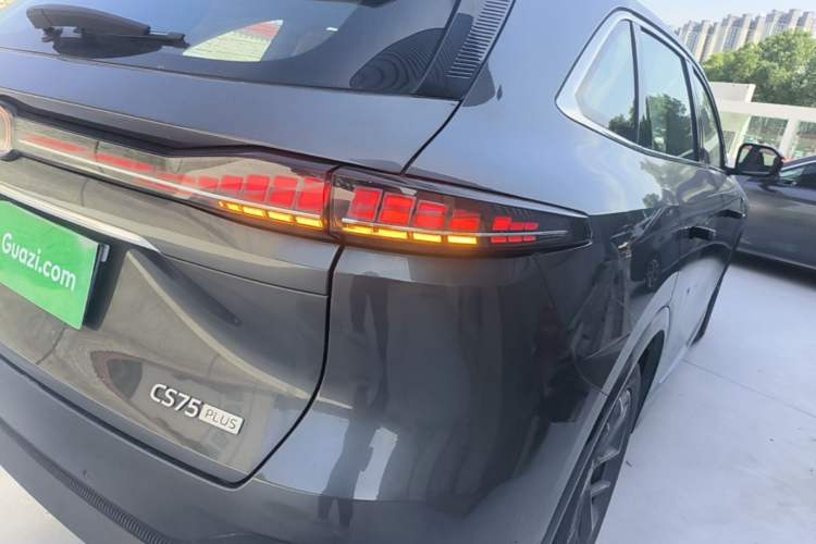 Used CHANGAN CS75 PLUS 2025 4th Generation 1.5T New Blue Whale Smart Flagship Version Right Rear Taillight