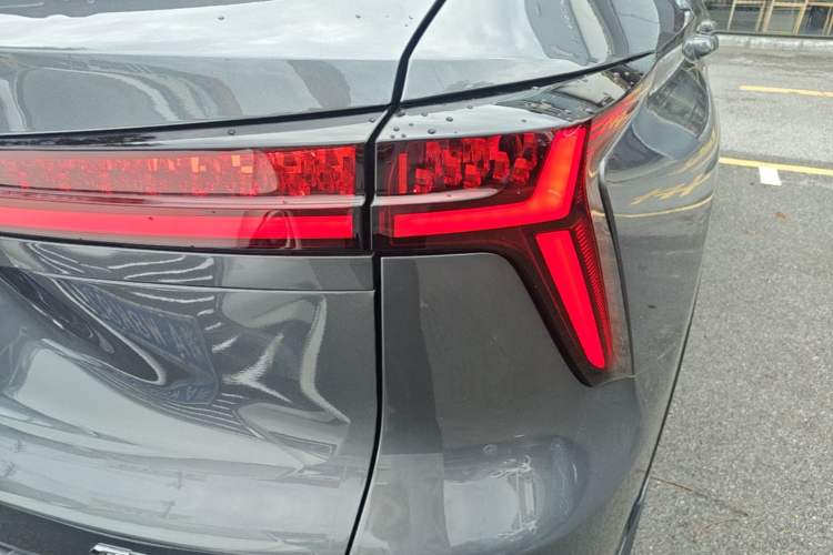 Used CHANGAN CS75 PLUS 2025 Model, 3rd Generation Champion Edition 1.5T Jinghang Version Right Rear Taillight