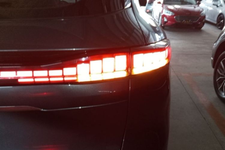 Used CHANGAN CS75 PLUS 2025 4th Generation 1.5T New Blue Whale Smart Flagship Version Right Rear Taillight