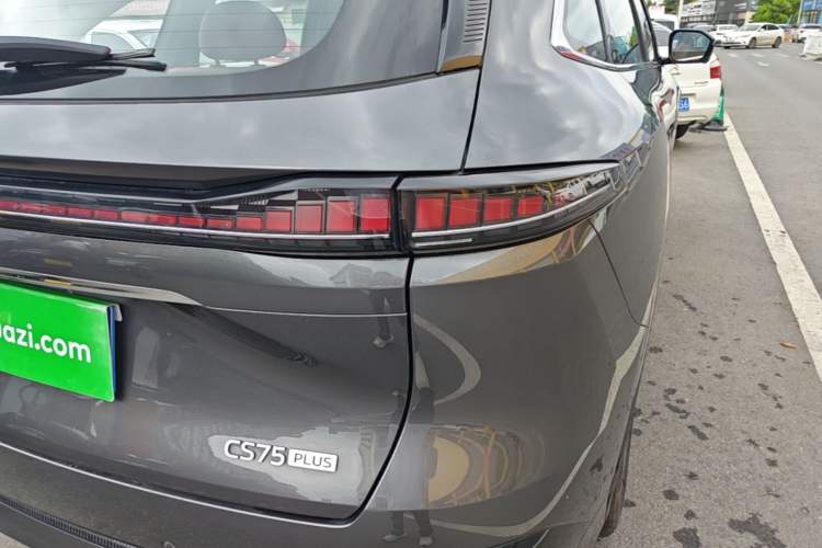 Used CHANGAN CS75 PLUS 2025 4th Generation 1.5T New Blue Whale Smart Flagship Version Right Rear Taillight