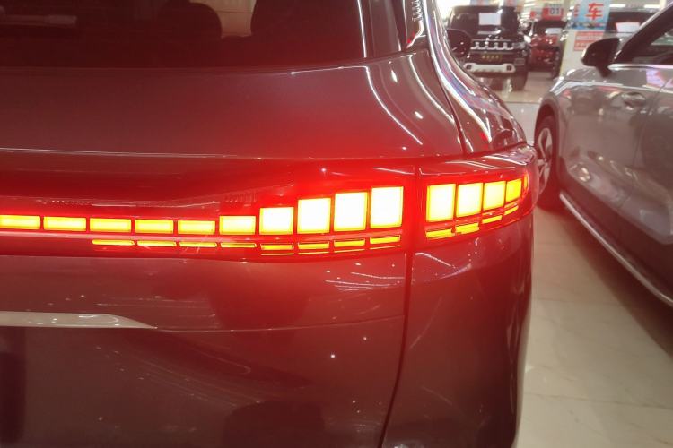 Used CHANGAN CS75 PLUS 2025 4th Generation 1.5T New Blue Whale Smart Luxury Edition Right Rear Taillight